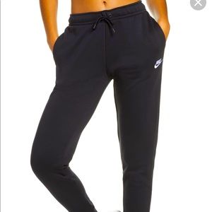 Nike Joggers
